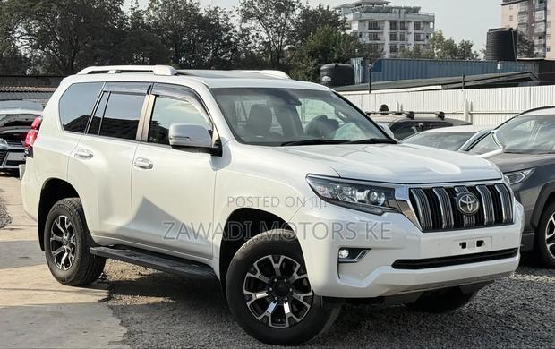 Toyota Land Cruiser Prado 2019 White