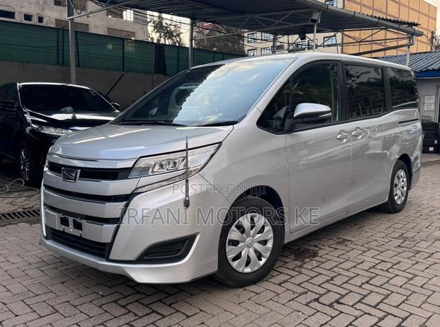 Toyota Noah 2.0 FWD (8 Seater) 2020 Silver