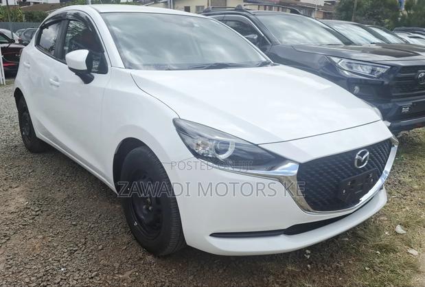 Mazda 2 2020 White