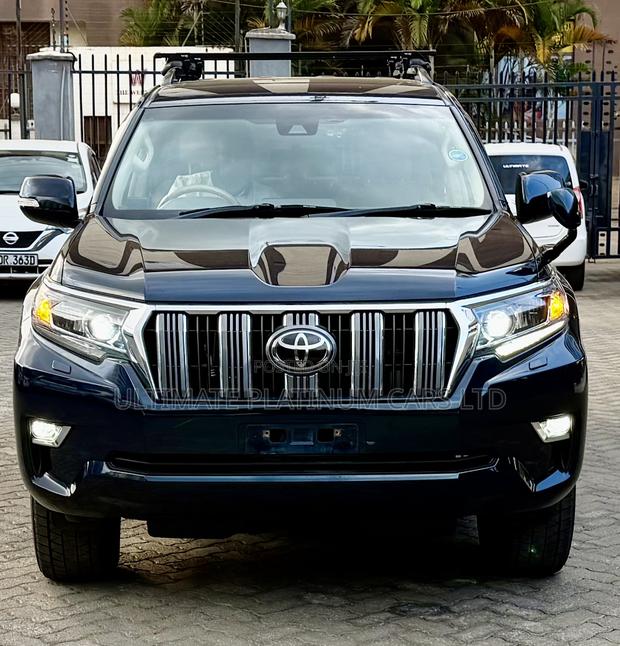 Toyota Land Cruiser Prado 2.8 2019 Blue