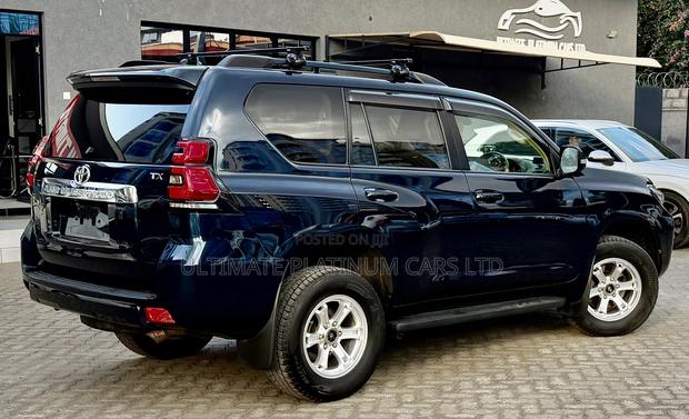 Toyota Land Cruiser Prado 2.8 2019 Blue