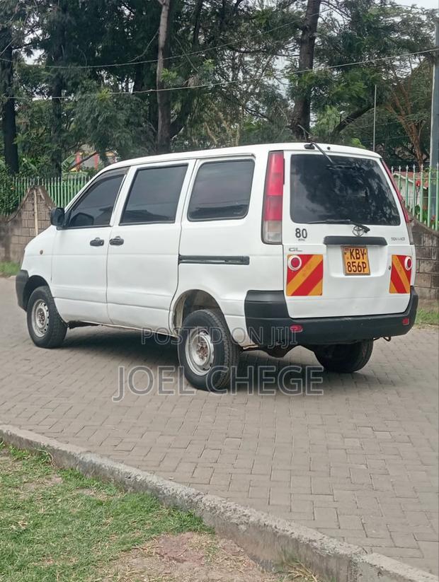Toyota TownAce 2006 White