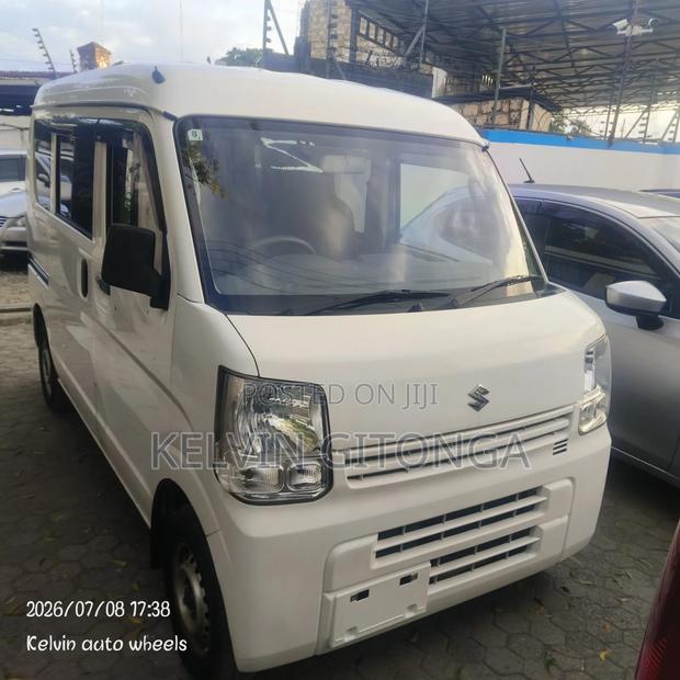 Suzuki Every Wagon 2019 White