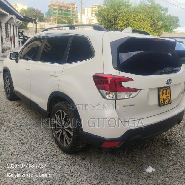 Subaru Forester 2018 White