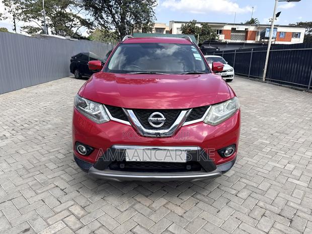 Nissan X-Trail 2.0 Petrol AWD 2013 Red