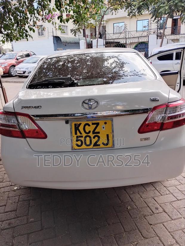 Toyota Premio 2013 White