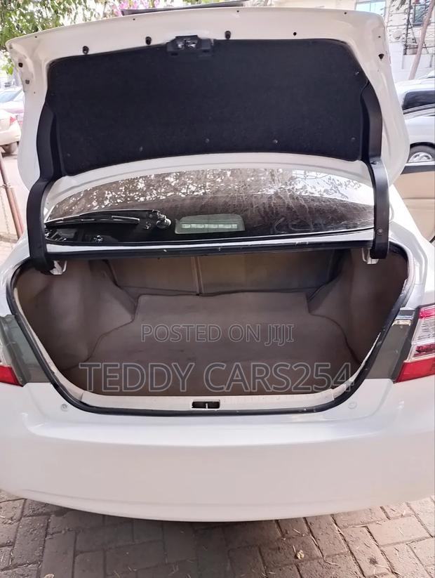 Toyota Premio 2013 White