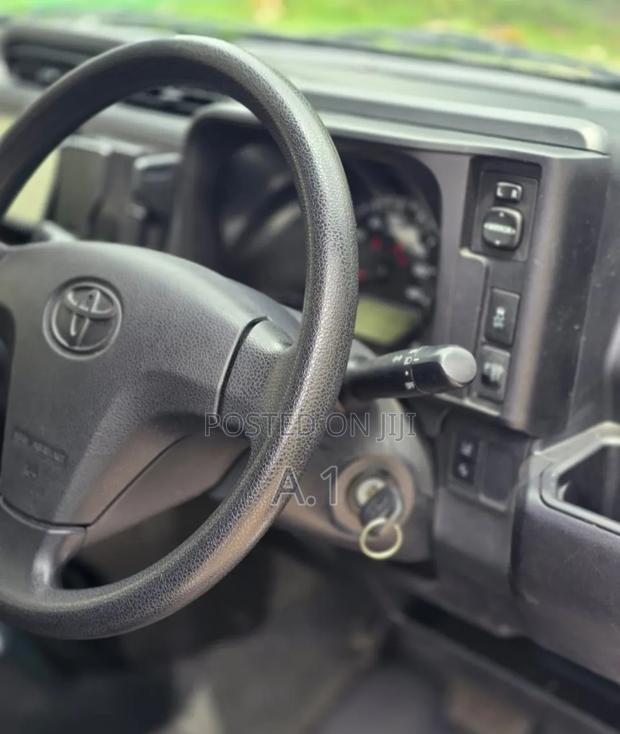 Toyota Probox 2020 Silver