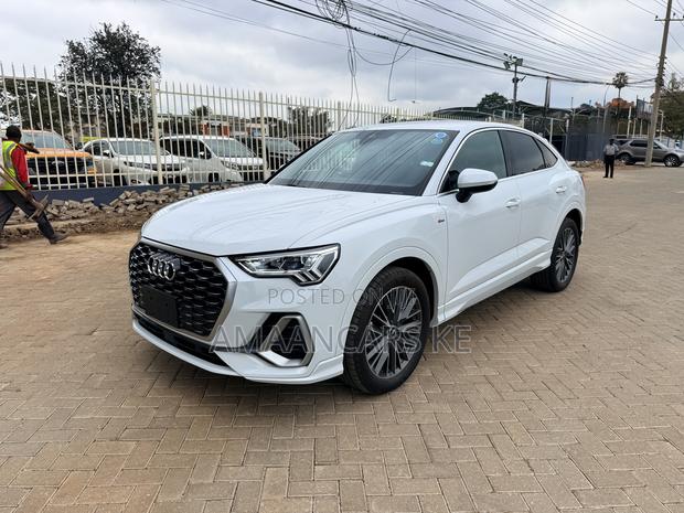 Audi Q3 2021 White