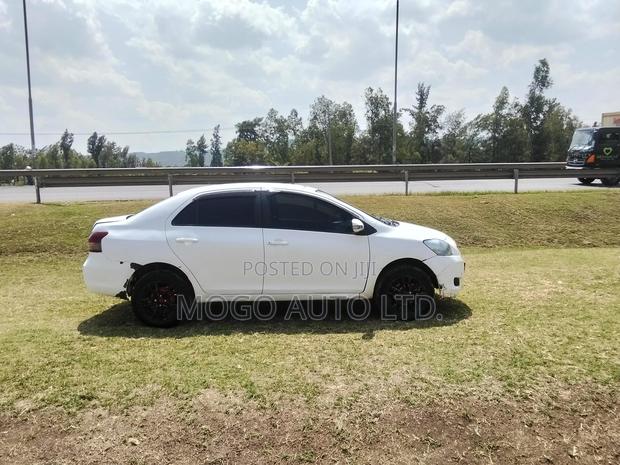 Toyota Belta 2009 White