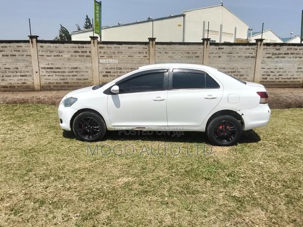 Toyota Belta 2009 White