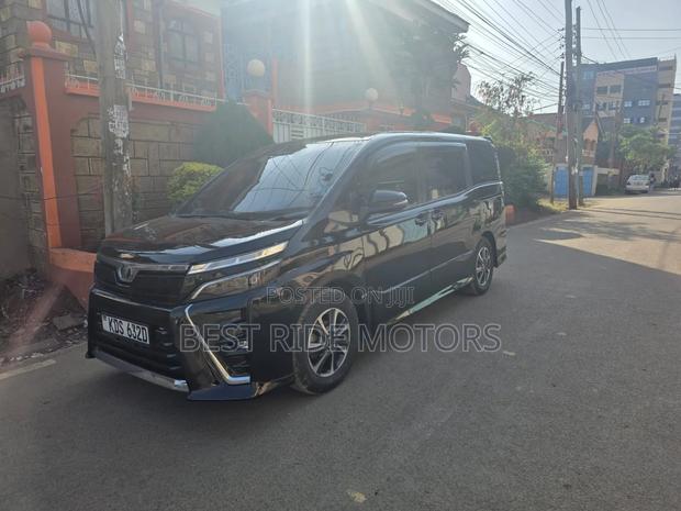 Toyota Voxy 2017 Black