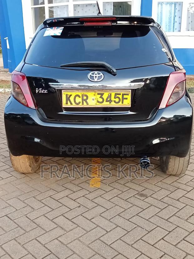 Toyota Vitz 2011 Black