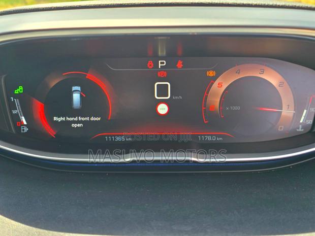 Peugeot 5008 2.0 BlueHDi 180 GT 2018 Gray