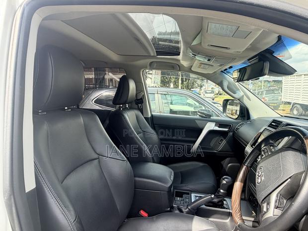 Toyota Land Cruiser Prado 2.8 2020 Pearl