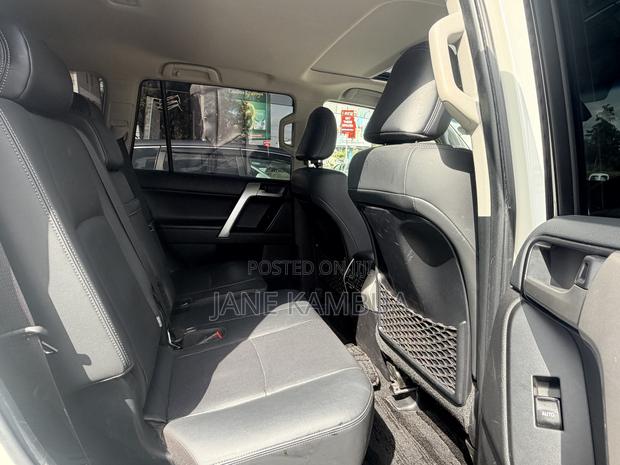 Toyota Land Cruiser Prado 2.8 2020 Pearl