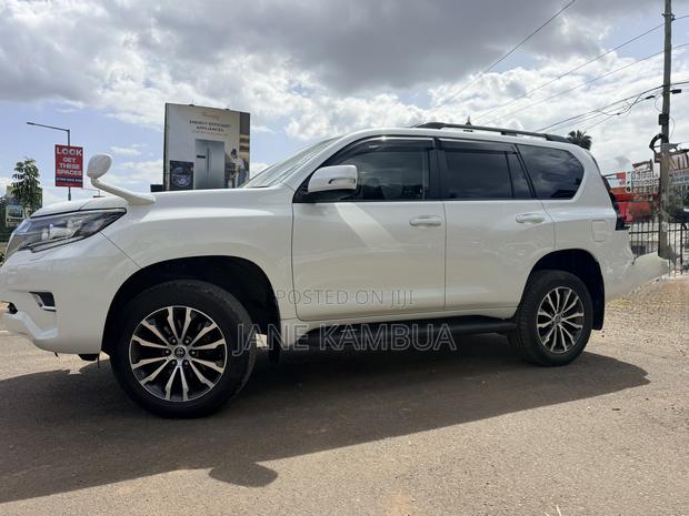 Toyota Land Cruiser Prado 2.8 2020 Pearl