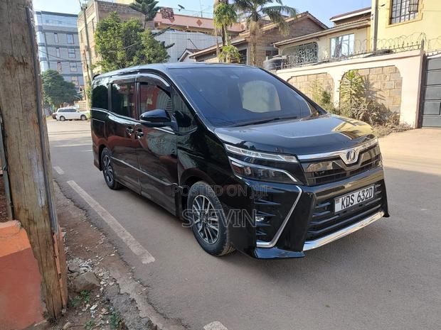 Toyota Voxy 2018 Black