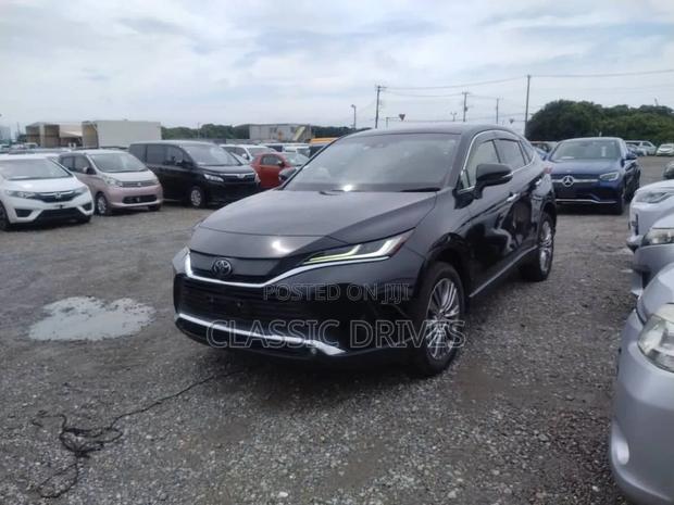 Toyota Harrier 2021