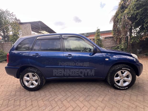Toyota RAV4 2.0 4x4 Executive 2004 Blue