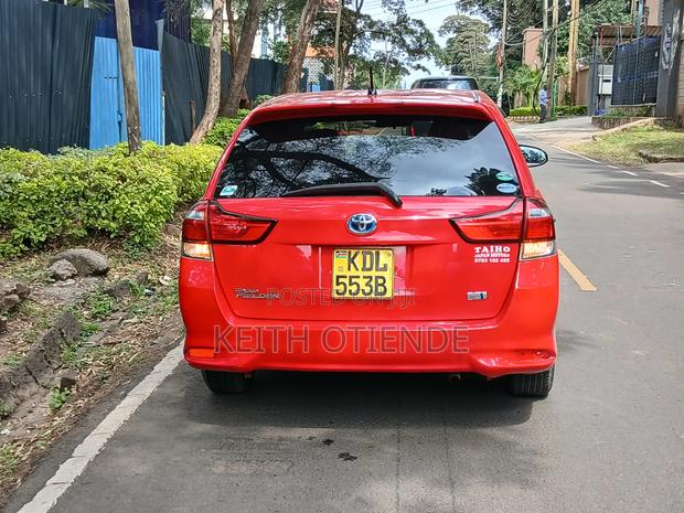 Toyota Corolla Fielder 2016 Red