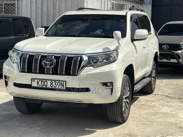 Toyota Land Cruiser Prado 2018 Beige
