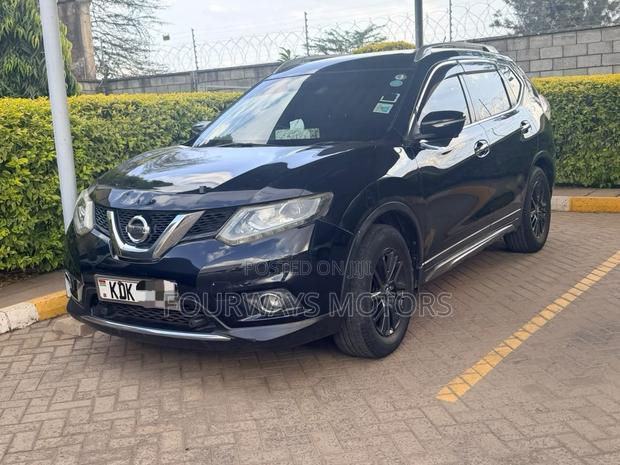 Nissan X-Trail 2015 Black