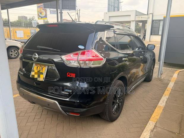 Nissan X-Trail 2015 Black