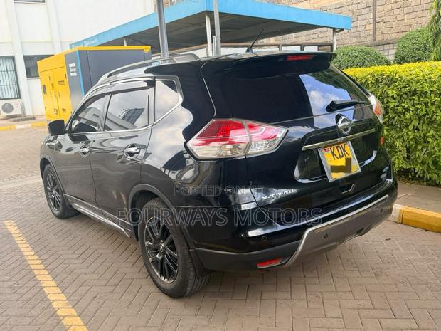 Nissan X-Trail 2015 Black