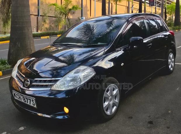 Nissan Tiida 2009 Black