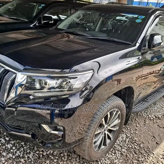 Toyota Land Cruiser 2018 Black