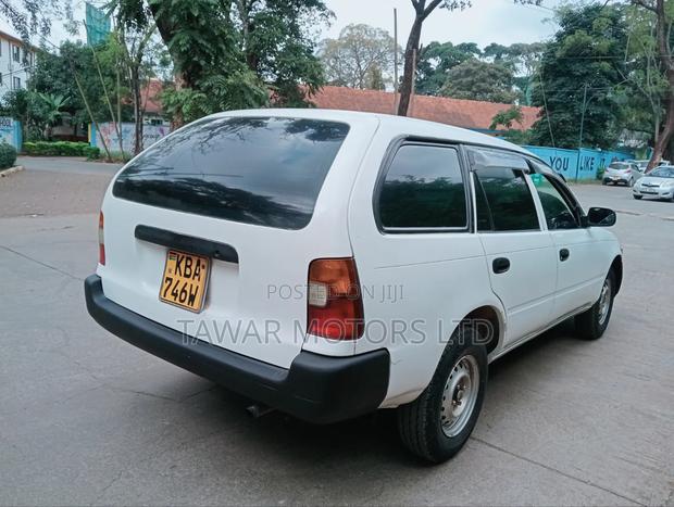 Toyota Corolla 2003 White