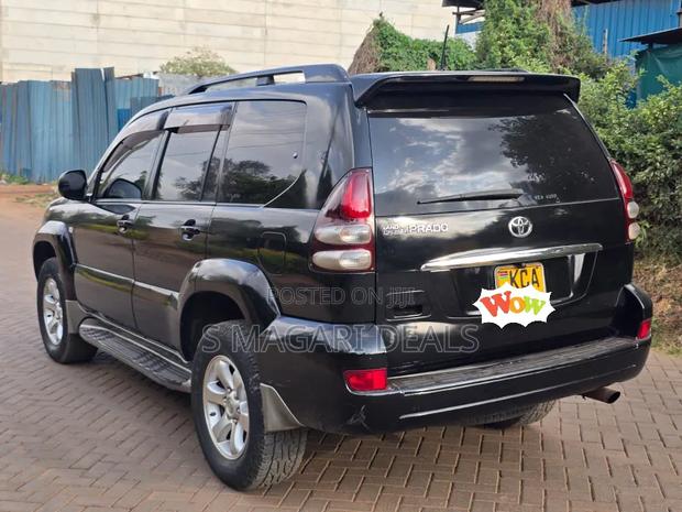 Toyota Land Cruiser Prado 2007 Black
