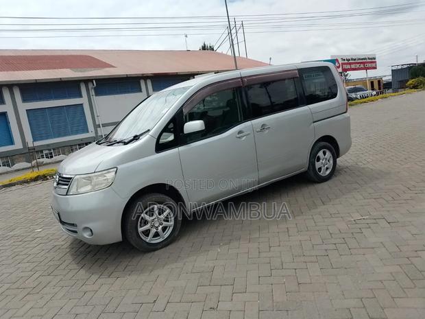 Nissan Serena 2006 Silver