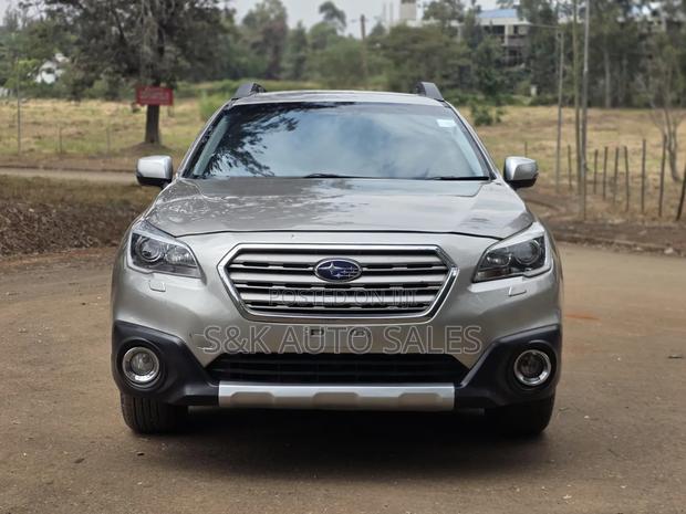 Subaru Outback 2017 Silver