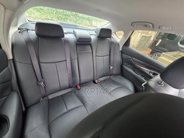 Nissan Fuga 2017 Pearl
