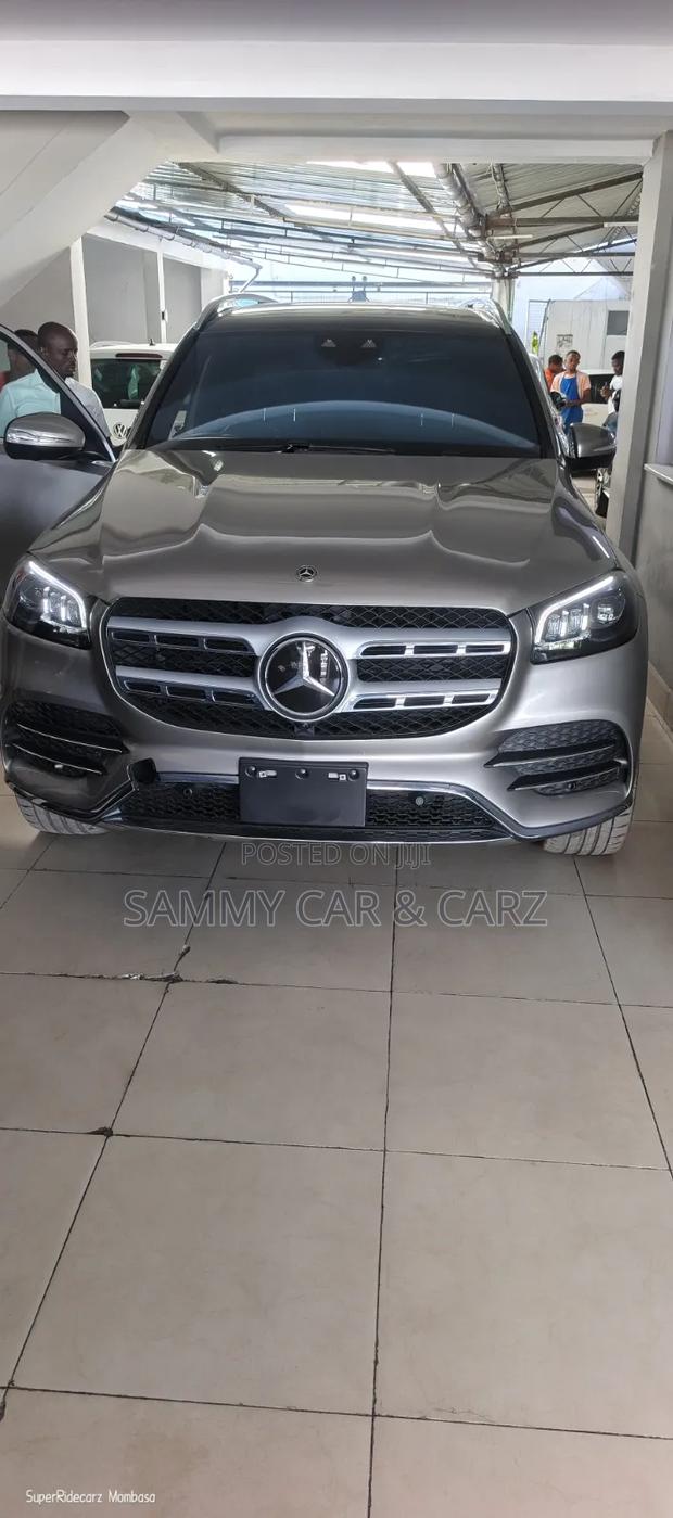 Mercedes-Benz GLS-Class GLS 400d 2022 Gold