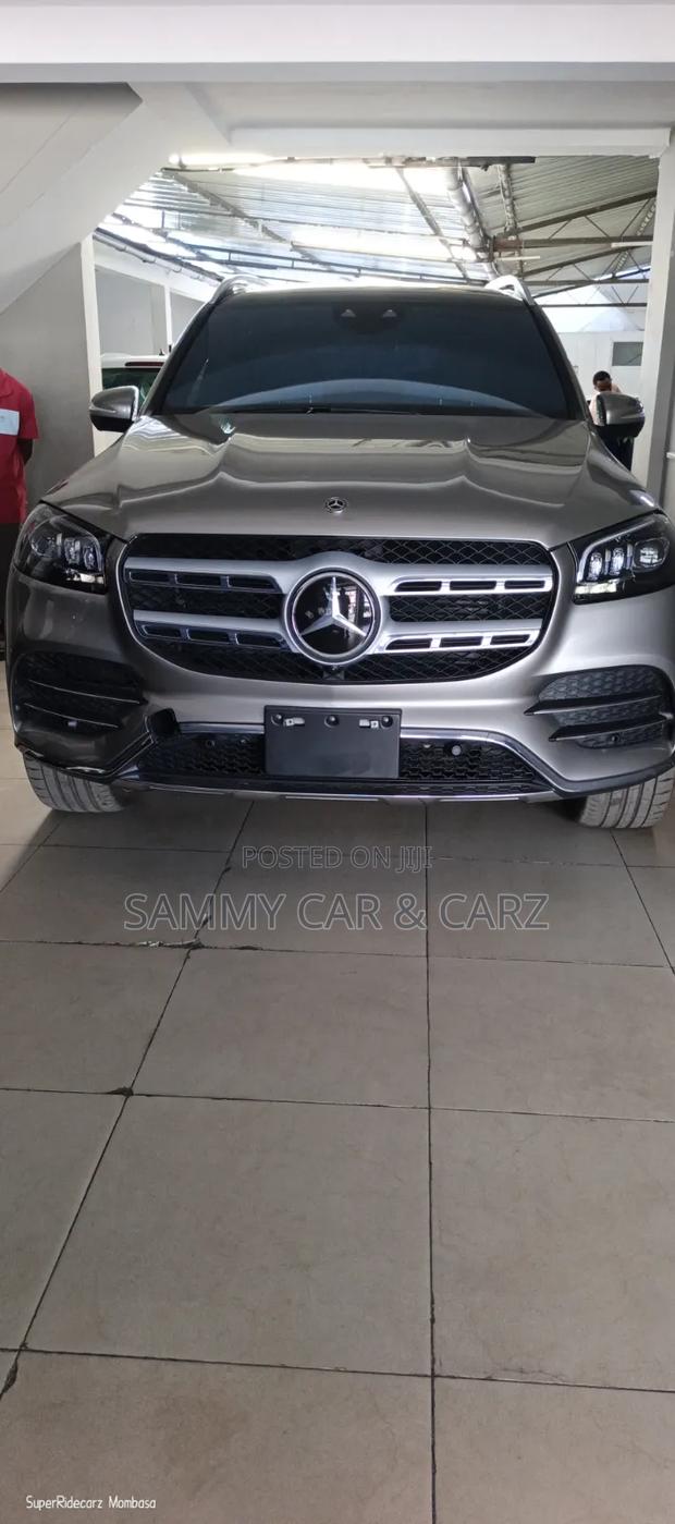 Mercedes-Benz GLS-Class GLS 400d 2022 Gold