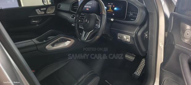 Mercedes-Benz GLS-Class GLS 400d 2022 Gold