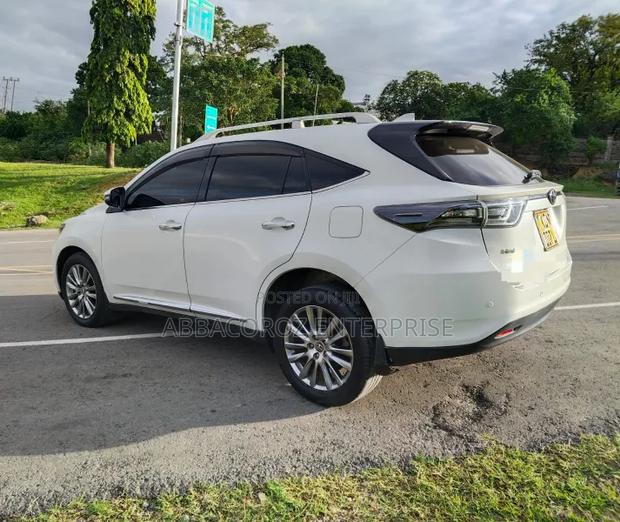 Toyota Harrier 2016 White