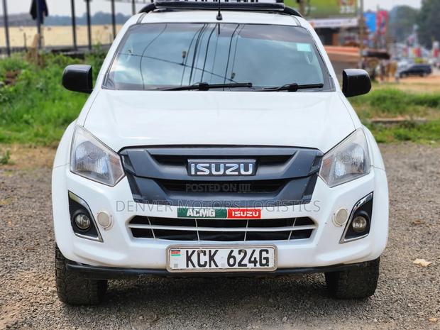 Isuzu D-MAX 2016 White
