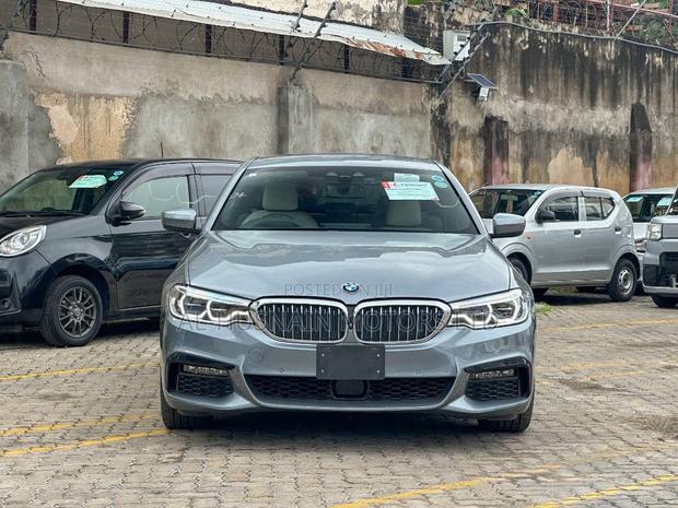 BMW 540i 2019 Gray