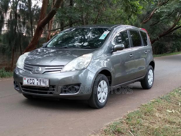 Nissan Note 2010 Silver