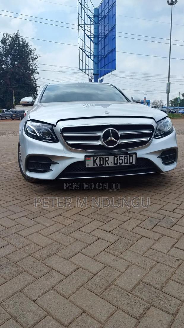 Mercedes-Benz E200 2017 Silver