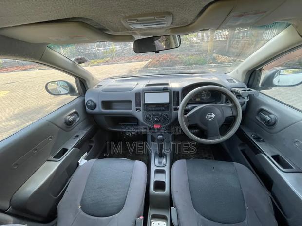 Nissan Advan 2009 White