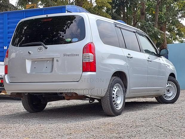 Toyota Probox 2018 Silver