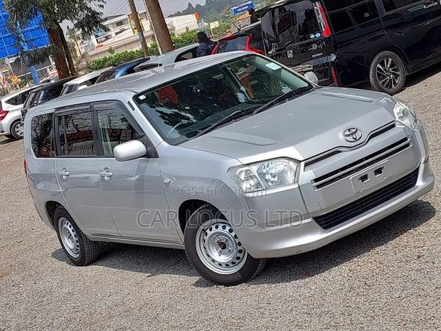 Toyota Probox 2018 Silver