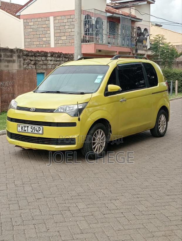Toyota Spade 2012 Yellow
