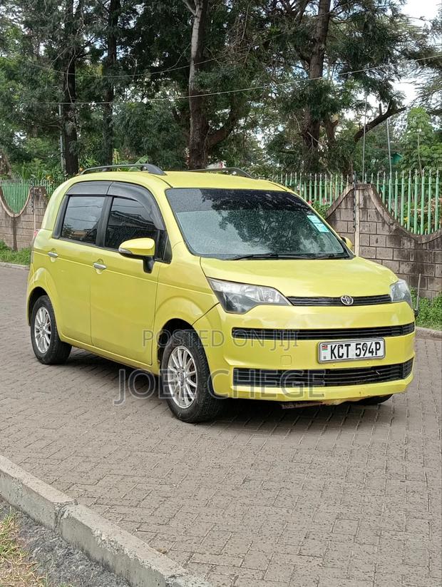 Toyota Spade 2012 Yellow