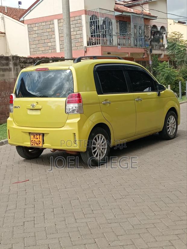 Toyota Spade 2012 Yellow